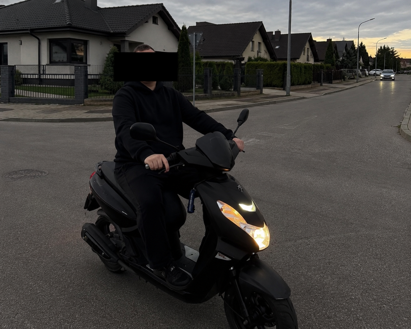 Kuba i jego Peugeot znów na językach mieszkańców.